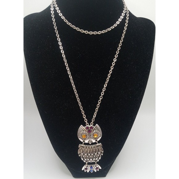 Articulated Silver Tone Rhinestone Owl Pendant Necklace - Picture 2 of 9